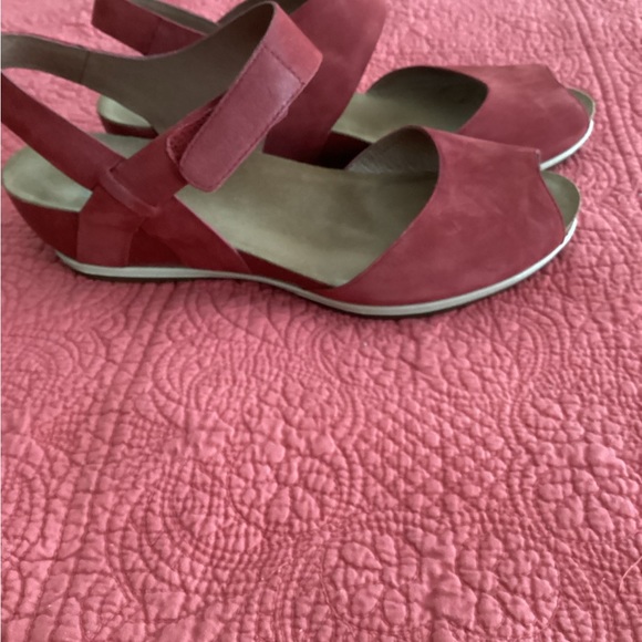 dansko vera red